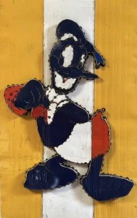 Stahlbild von Donald Duck in Dunkelblau auf gelbem Metallgrund